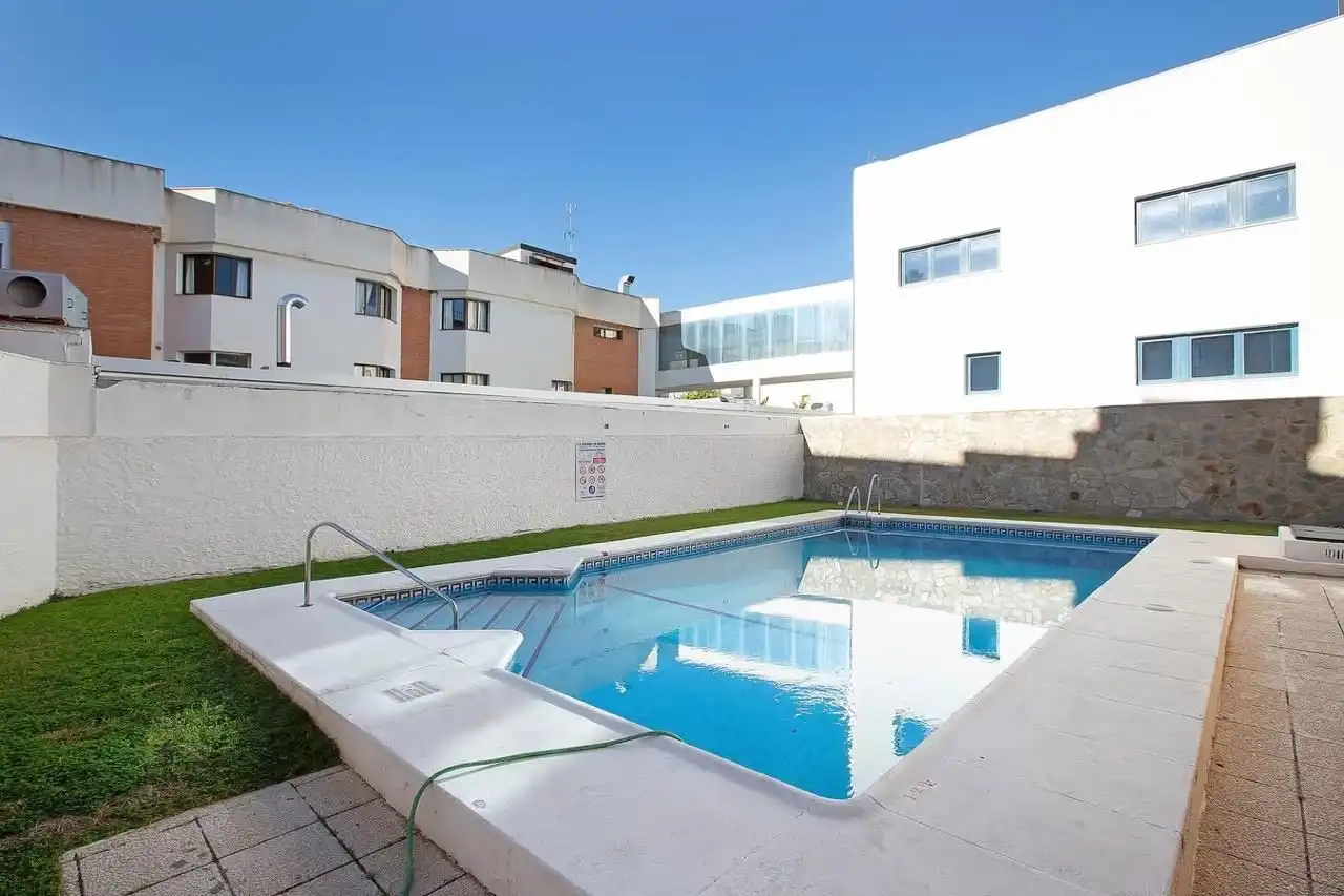Piscina de Apartament de lloguer en Los Álamos