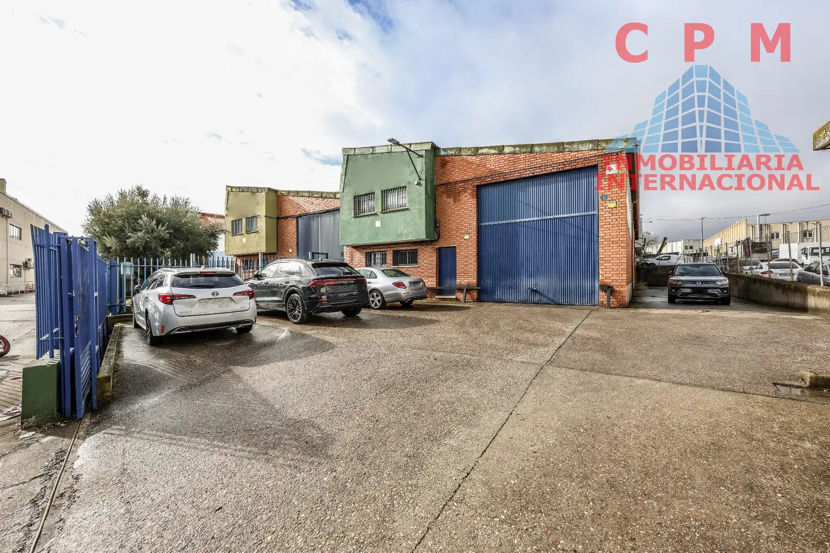 Industrial building for sale in Ajalvir