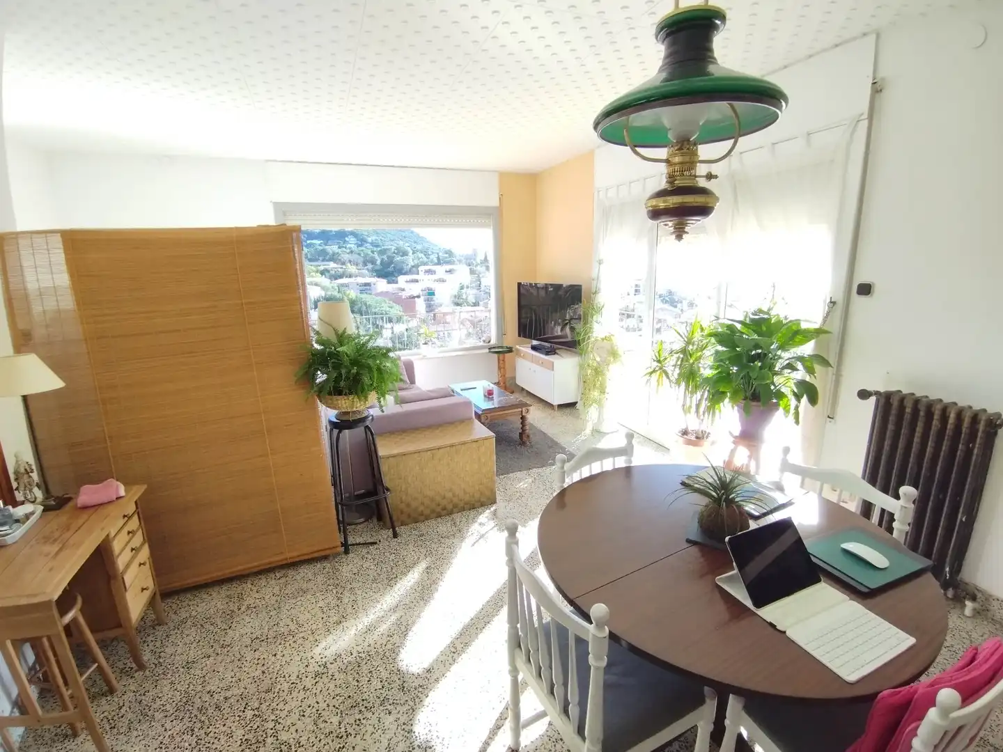 Sala d'estar de Casa o xalet en venda en Cabrils amb Calefacció, Jardí privat i Terrassa