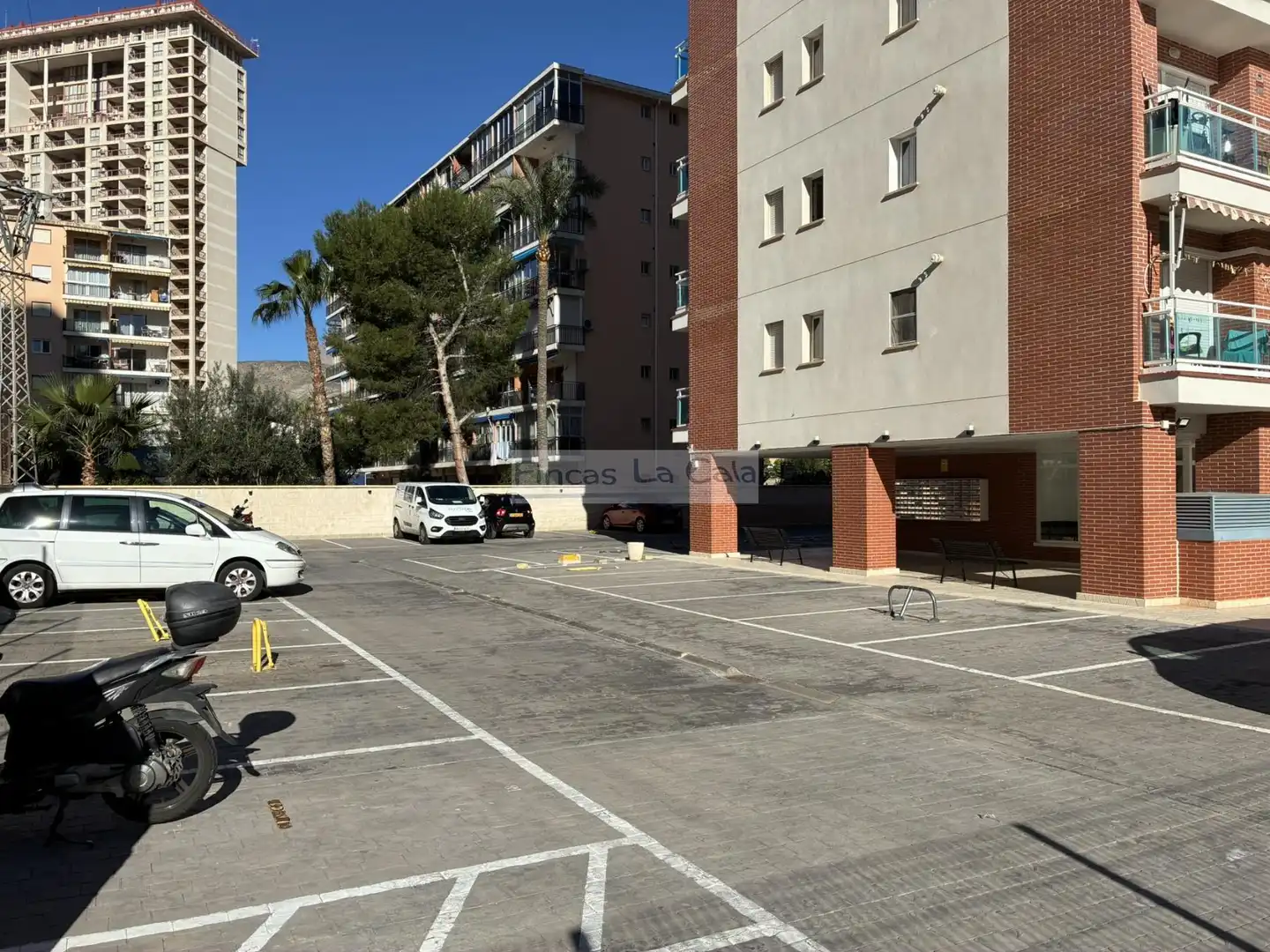 Parking de Estudio en venta en Finestrat con Aire acondicionado, Calefacción y Terraza
