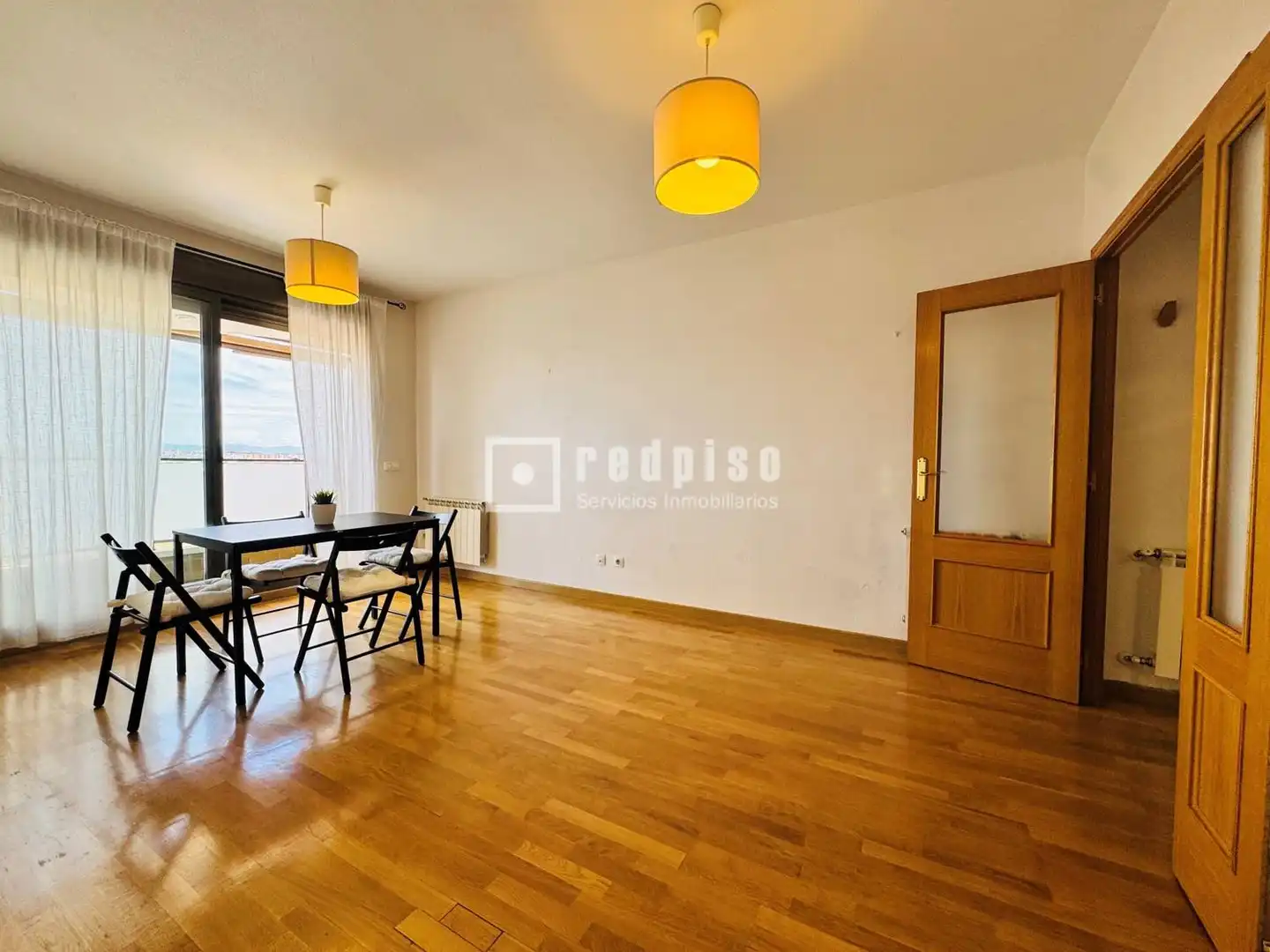 Habitación de Piso en venta en Getafe con Aire acondicionado, Calefacción y Jardín privado
