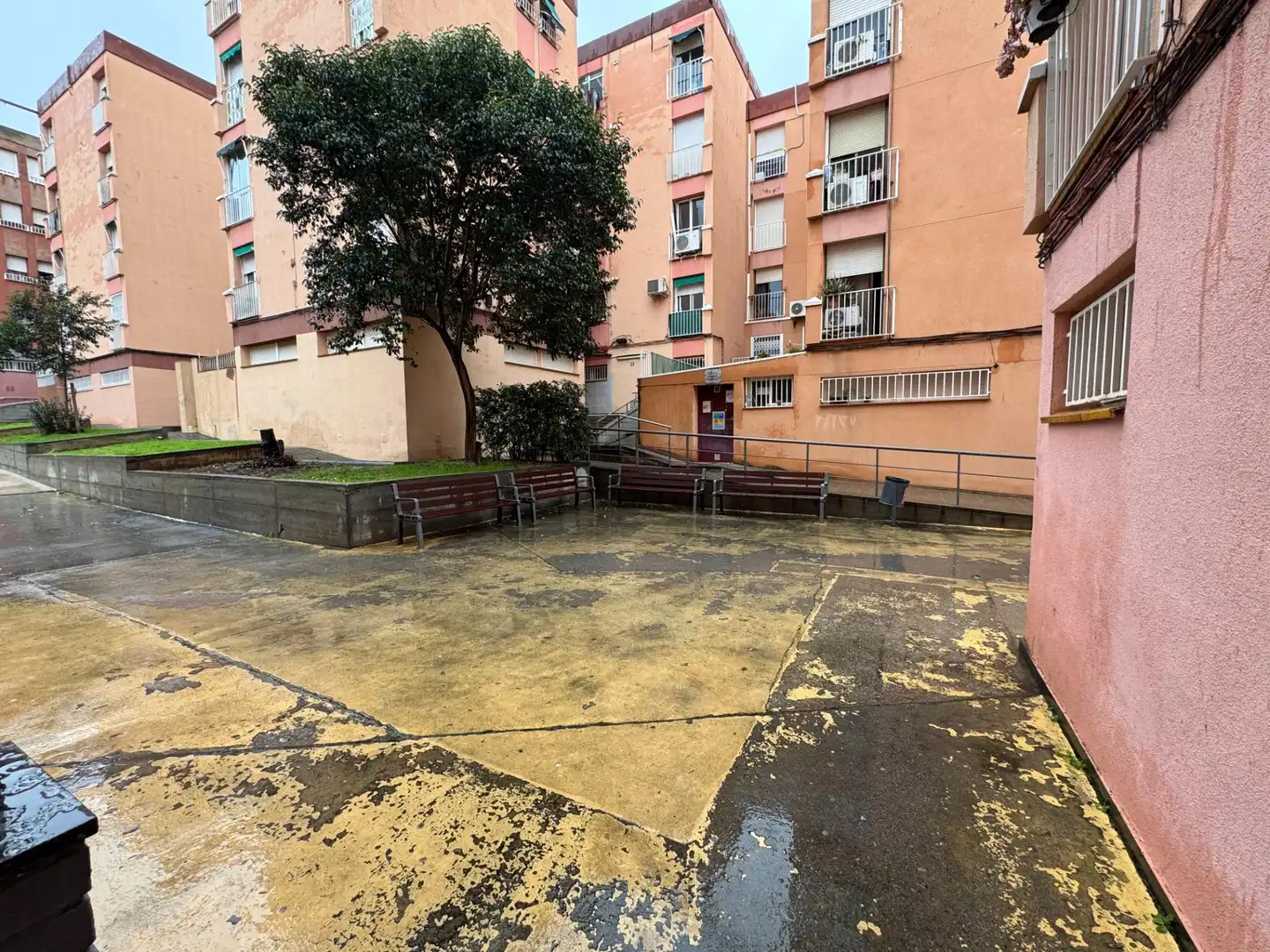 Parkplatz von Erdgeschoss zum Verkauf in Gavà mit Klimaanlage, Heizung und Terrasse
