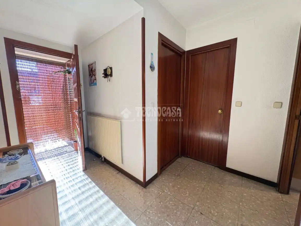 Casa adosada en venda en Getafe amb Aire condicionat i Terrassa