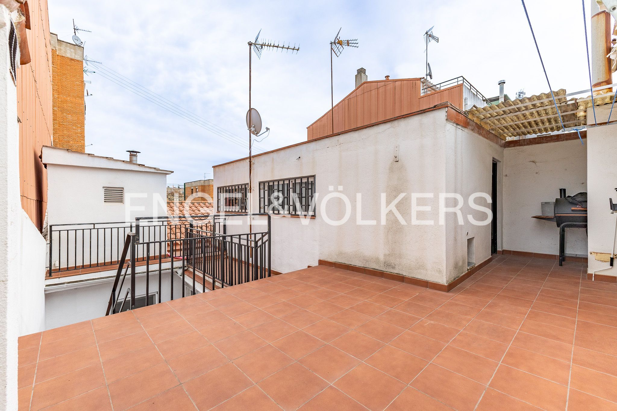 Terrace of Single-family semi-detached for sale in Sabadell  with Air Conditioner, Heating and Terrace