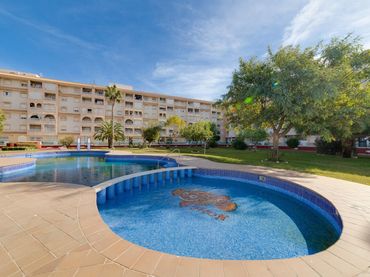 Apartament amb piscina en venda a Calle SANTANDER 3