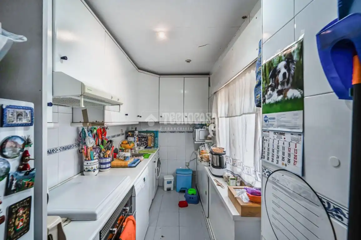 Cocina de Piso en venta en Madrid con Parquet y Balcón