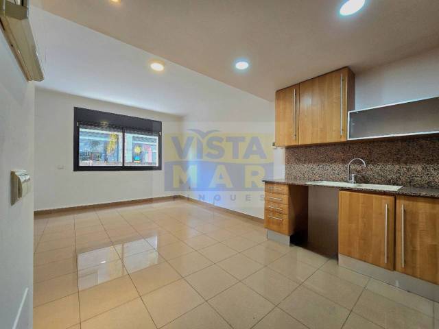 Piso en Alquiler en Prat de Vilanova