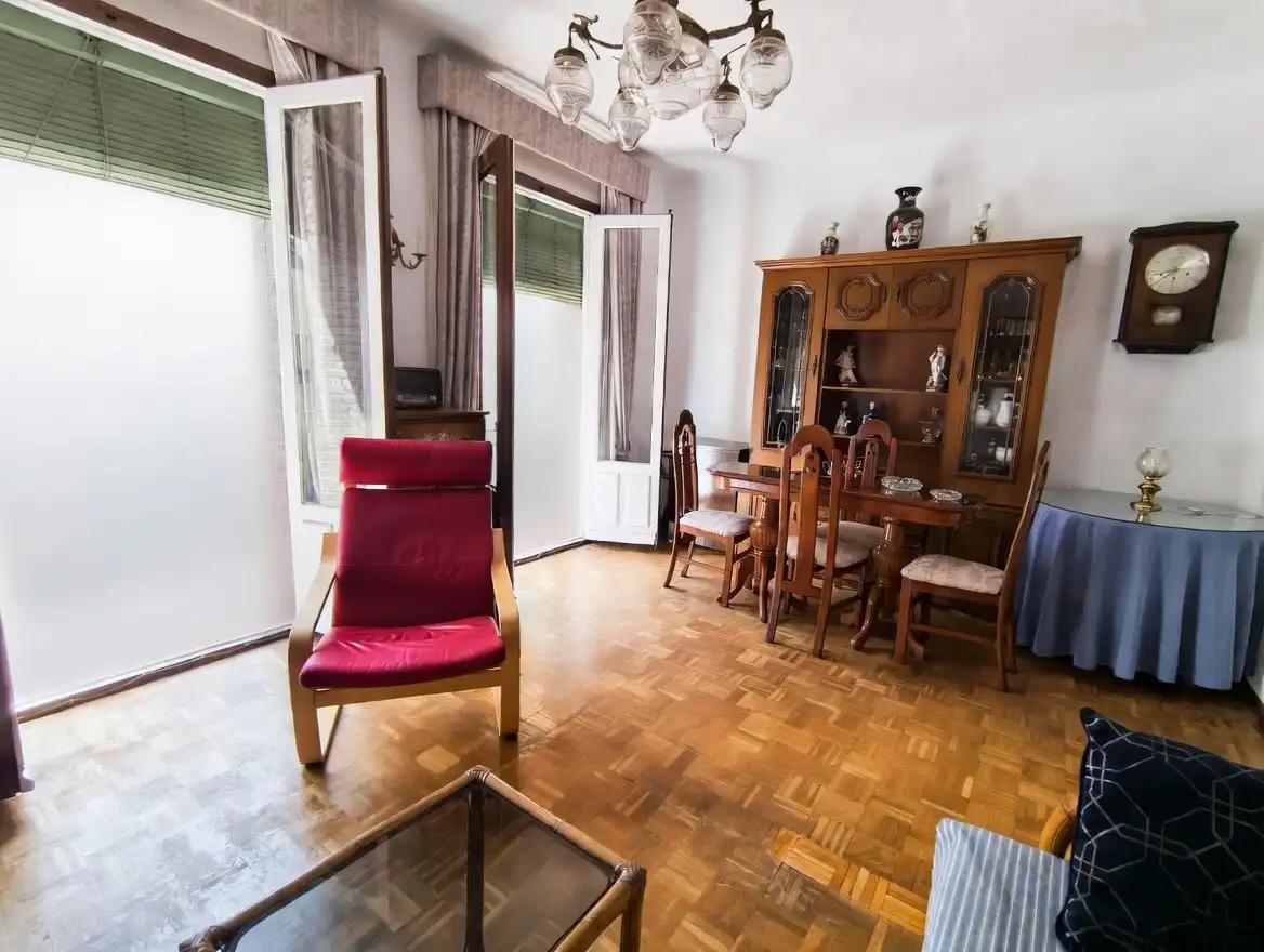 Sala d'estar de Pis en venda en Madrid amb Calefacció, Forn i Balcó