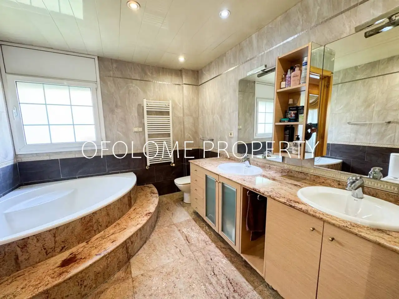 Baño de Casa o chalet en venta en Santa Perpètua de Mogoda con Aire acondicionado, Calefacción y Jardín privado