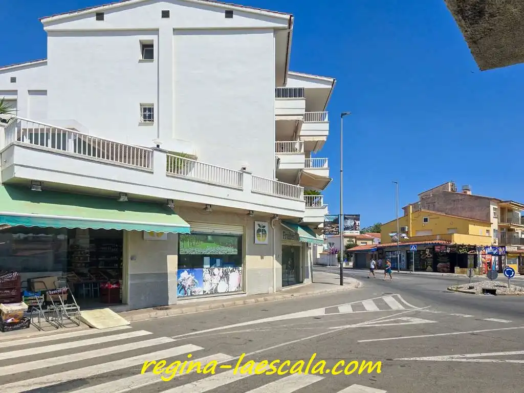 Locale commerciale in vendita a Riells, imagen 9
