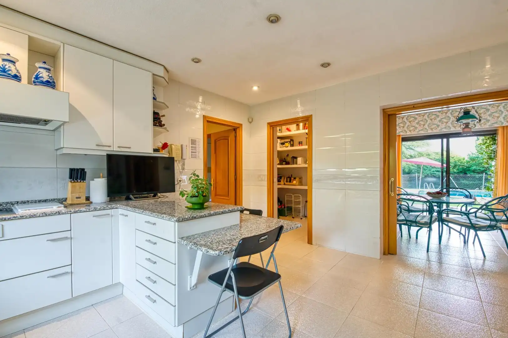 Cocina de Casa o chalet en venta en Boadilla del Monte con Calefacción, Jardín privado y Terraza