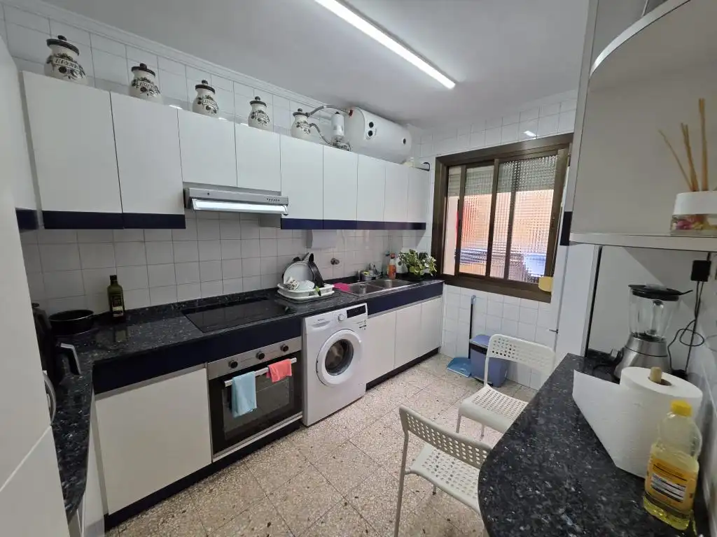 Piso con ascensor en venta en Eguiluz Antonio Médico Kalea 14, imagen 13