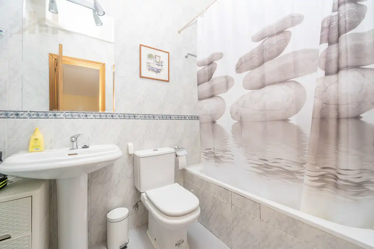 Bathroom of Duplexes for sale in Torrelodones  with Air Conditioner, Heating and Terrace