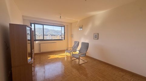 Foto 3 de Apartamento en venta en Cerdeño - El Palais - Mercadín, Oviedo