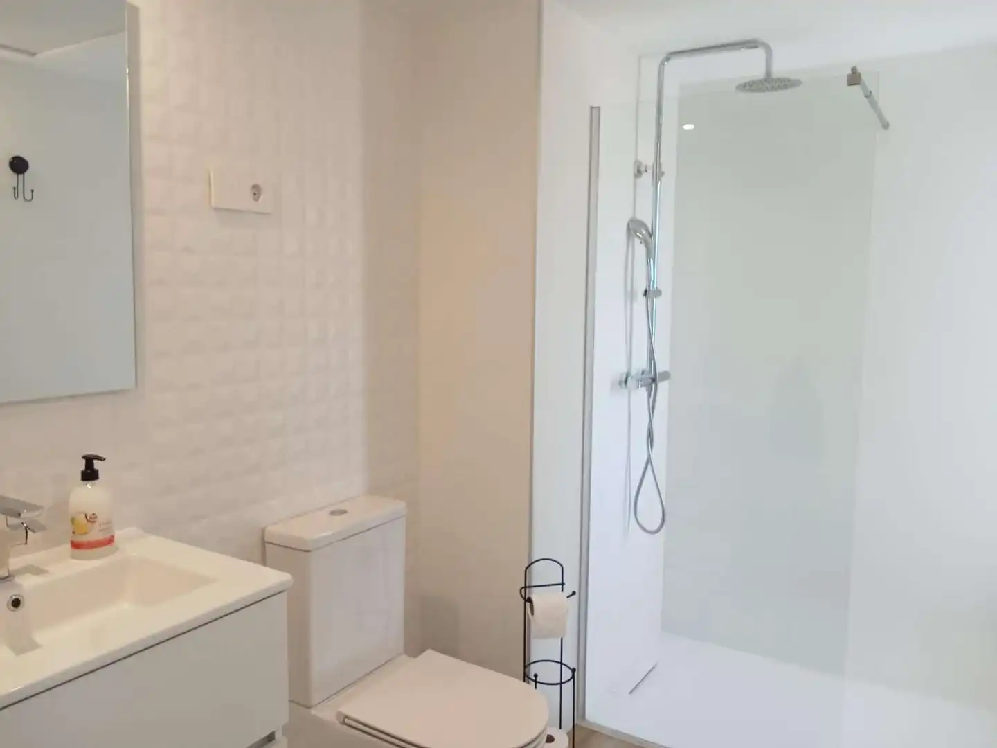 Bany de Apartament en venda en Torrevieja amb Aire condicionat, Calefacció i Terrassa
