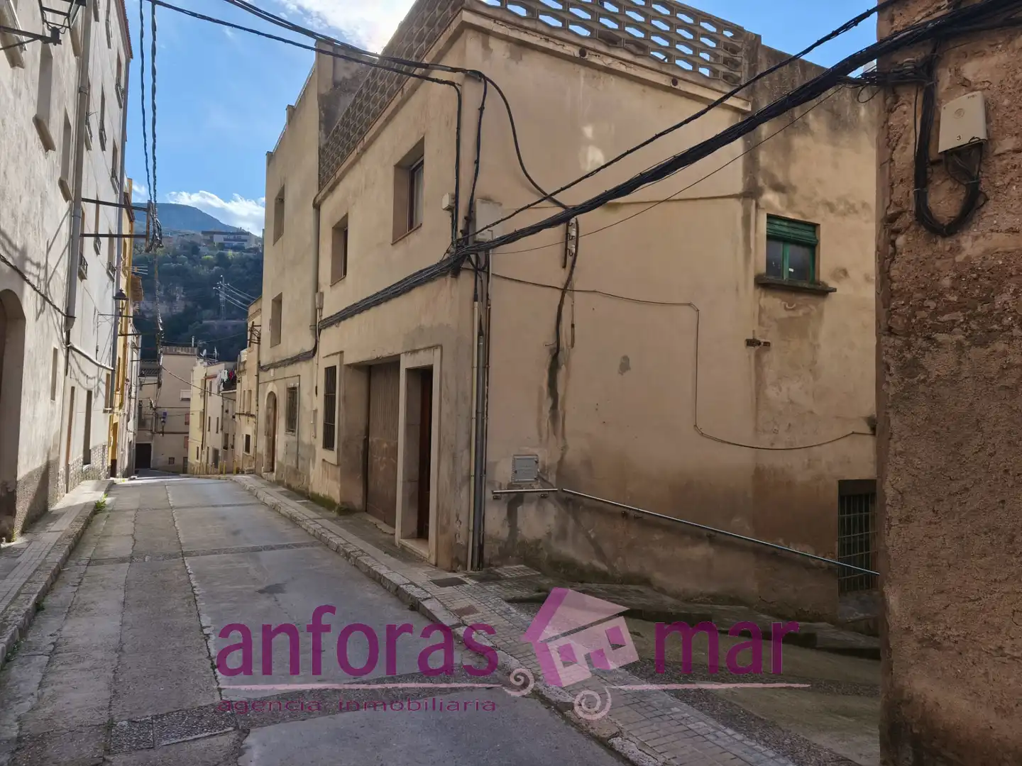 Exterior view of Buildings for sale in La Riba