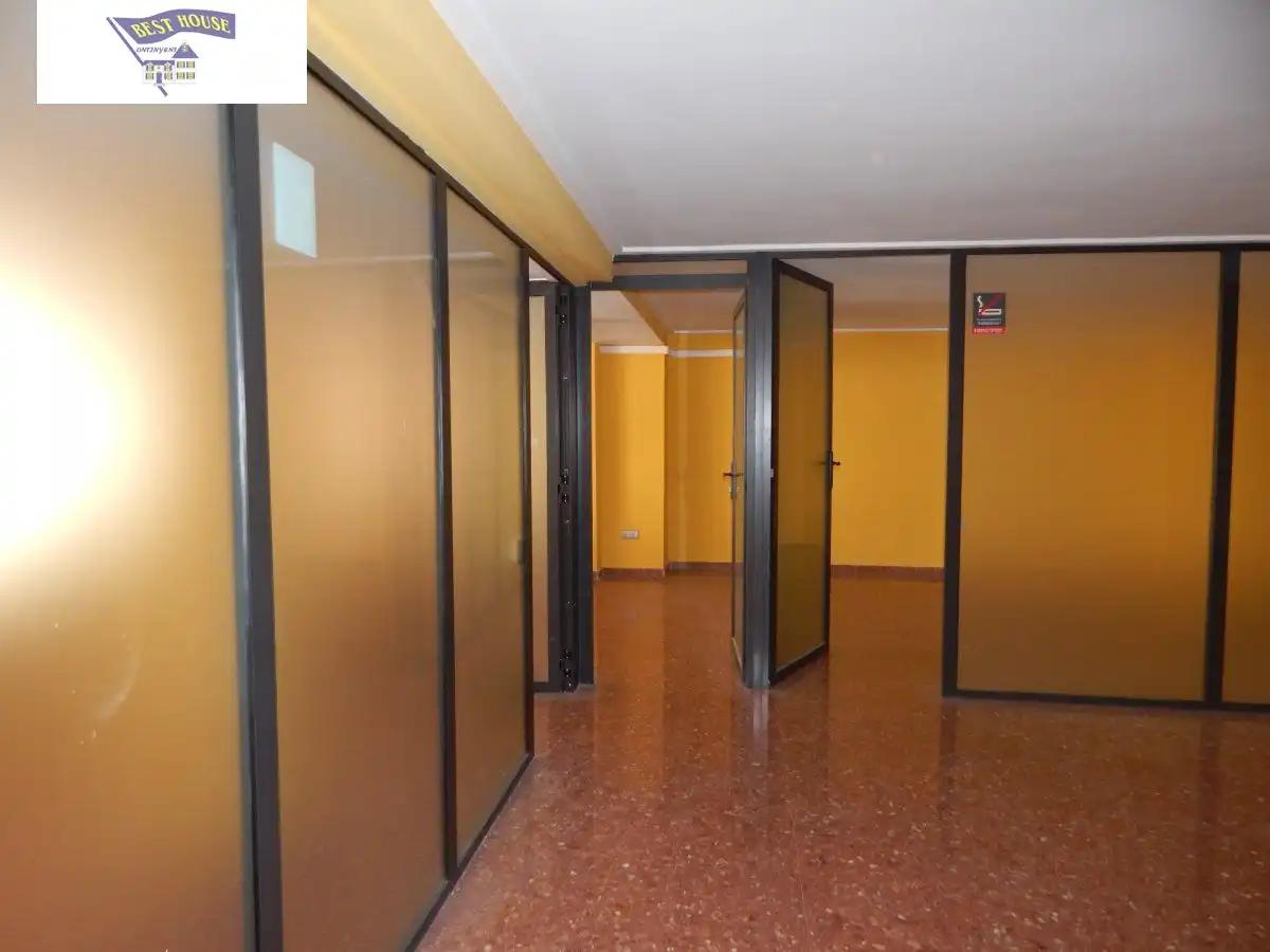 Business premises to rent in Sant Josep - Zona Hospital, imagen 2