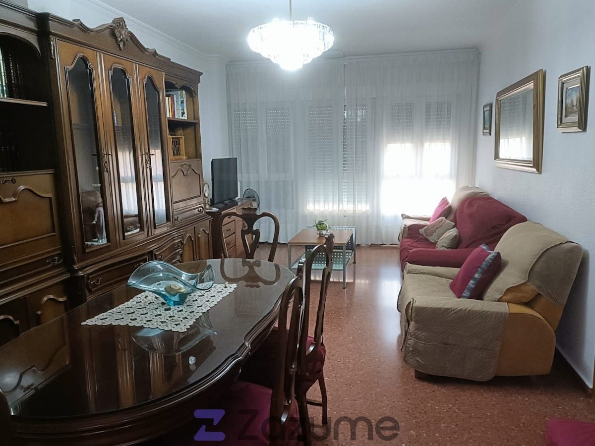 Sala d'estar de Pis de lloguer en  Almería Capital amb Aire condicionat, Moblat i Forn
