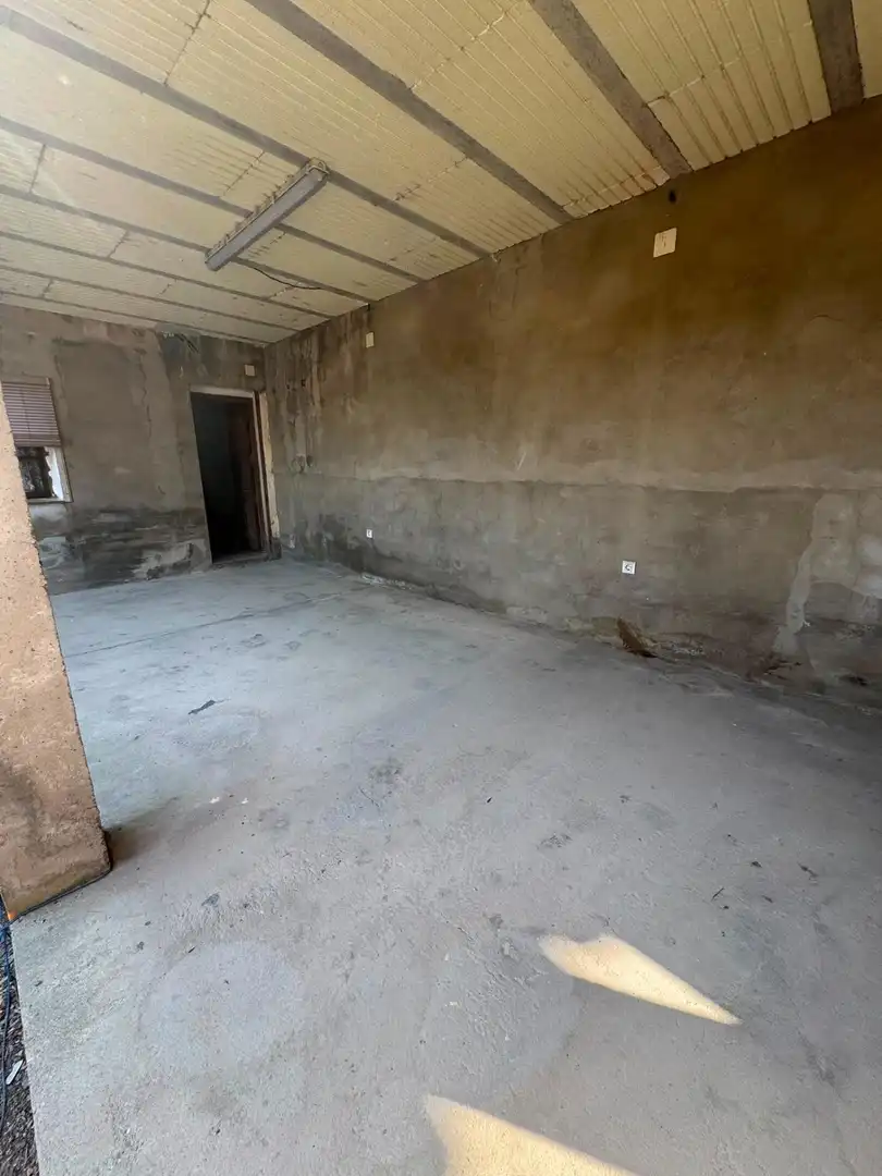 Finca rústica en venta en Luceni con Aire acondicionado, Calefacción y Jardín privado
