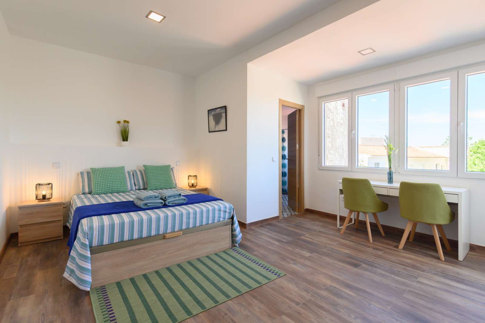 Bedroom of Apartment to share in  Madrid Capital  with Air Conditioner, Heating and Terrace