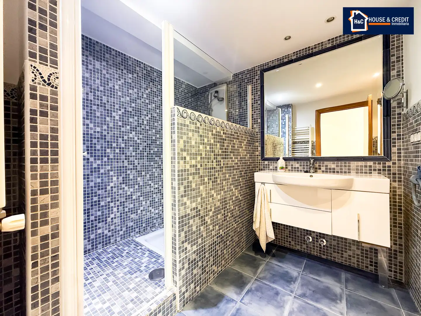 Badezimmer von Wohnung zur Miete in Alcorcón mit Heizung und Parkett