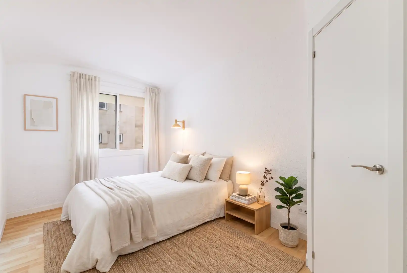 Habitación de Piso en venta en L'Hospitalet de Llobregat con Parquet, Horno y Balcón