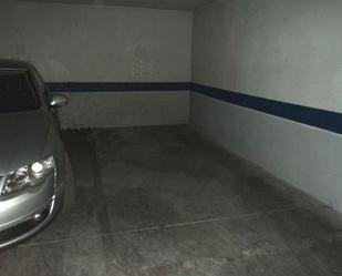 Garage to rent in Poniente