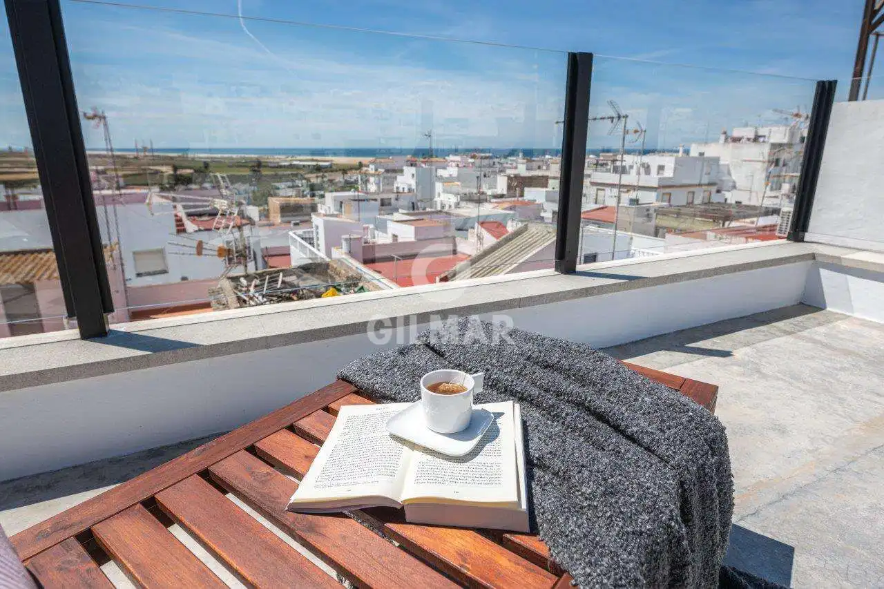 Terrassa de Casa adosada en venda en Conil de la Frontera amb Calefacció i Moblat
