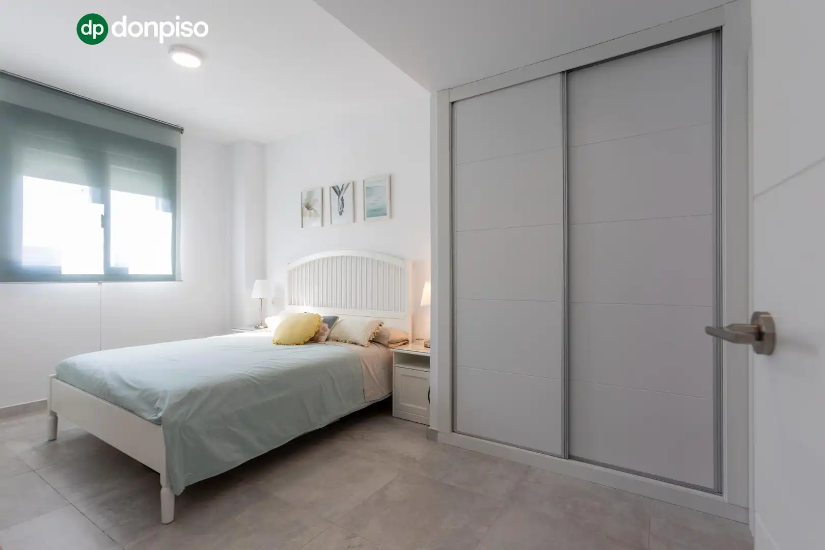 Bedroom of Attic for sale in Salobreña  with Air Conditioner, Terrace and Storage room