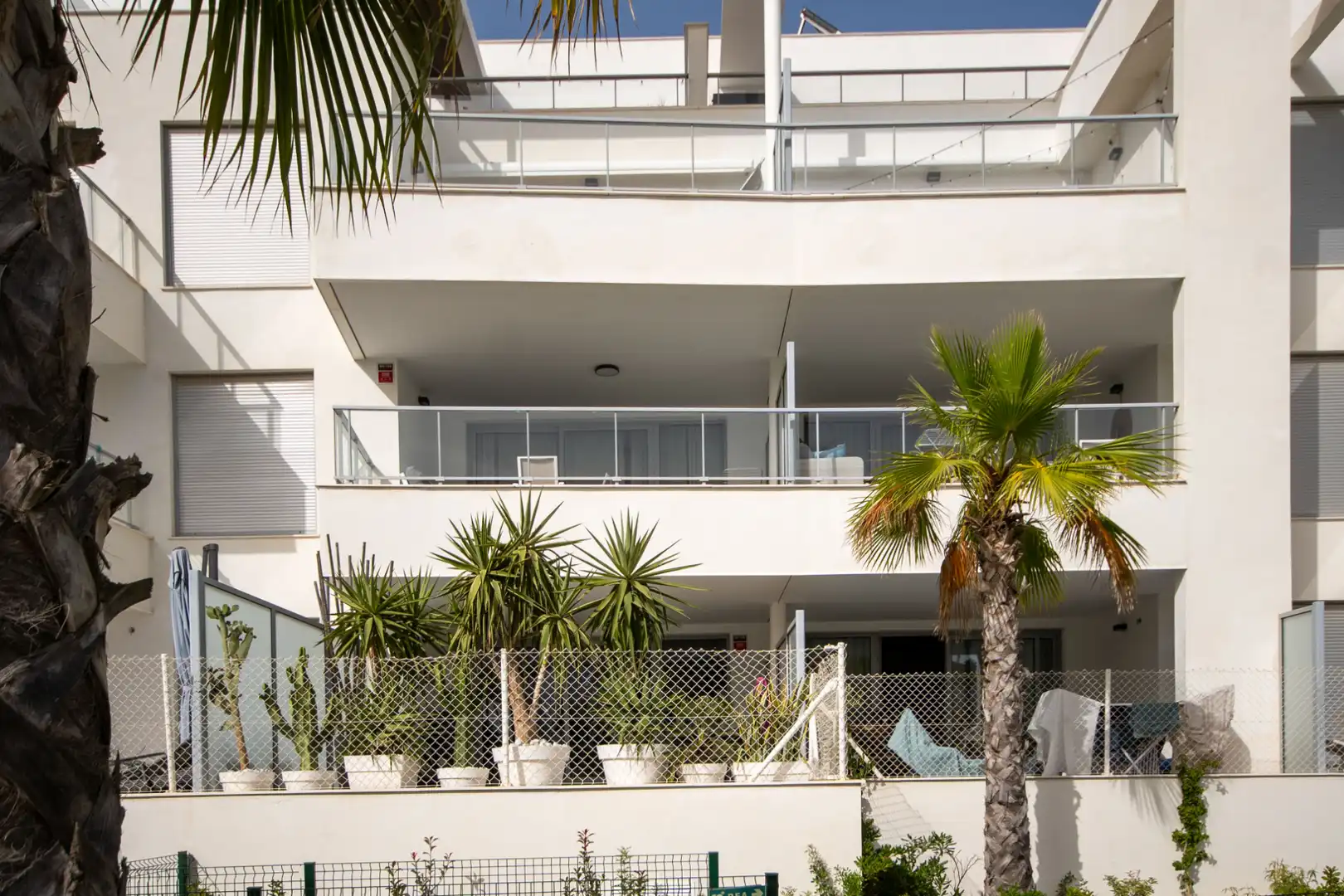Vista exterior de Piso en venta en Mijas con Aire acondicionado, Jardín privado y Terraza