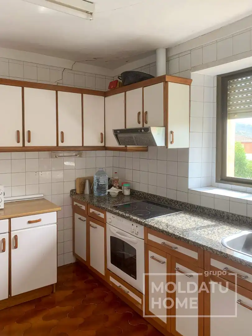 Cuina de Casa o xalet en venda en Desojo amb Calefacció i Traster