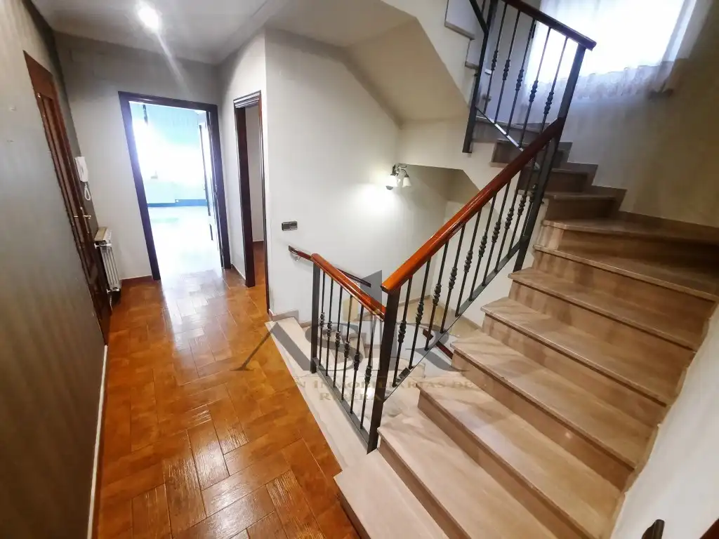 Haus mit Terrasse zur Miete in Casc Urbà, imagen 35