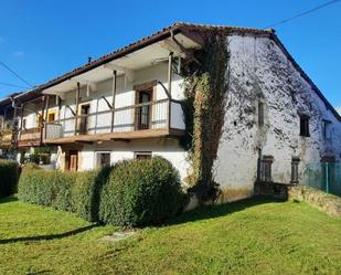 Exterior view of Country house for sale in Villacarriedo  with Private garden, Terrace and Balcony