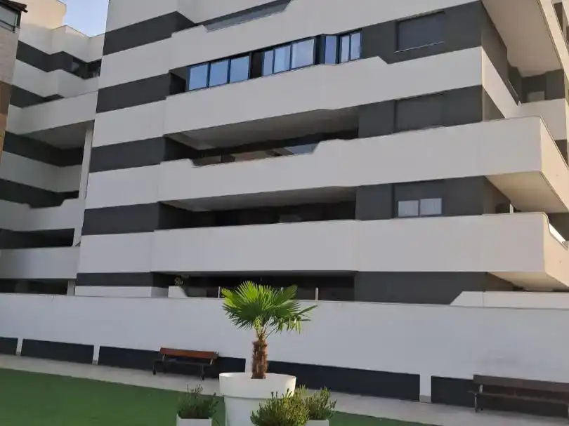 Vista exterior de Ático en venta en Nuevo Hospital
