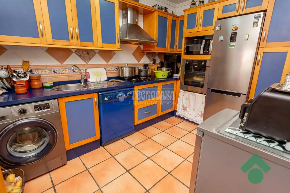 Kitchen of Detached homes for sale in Algeciras  with Heating and Private garden