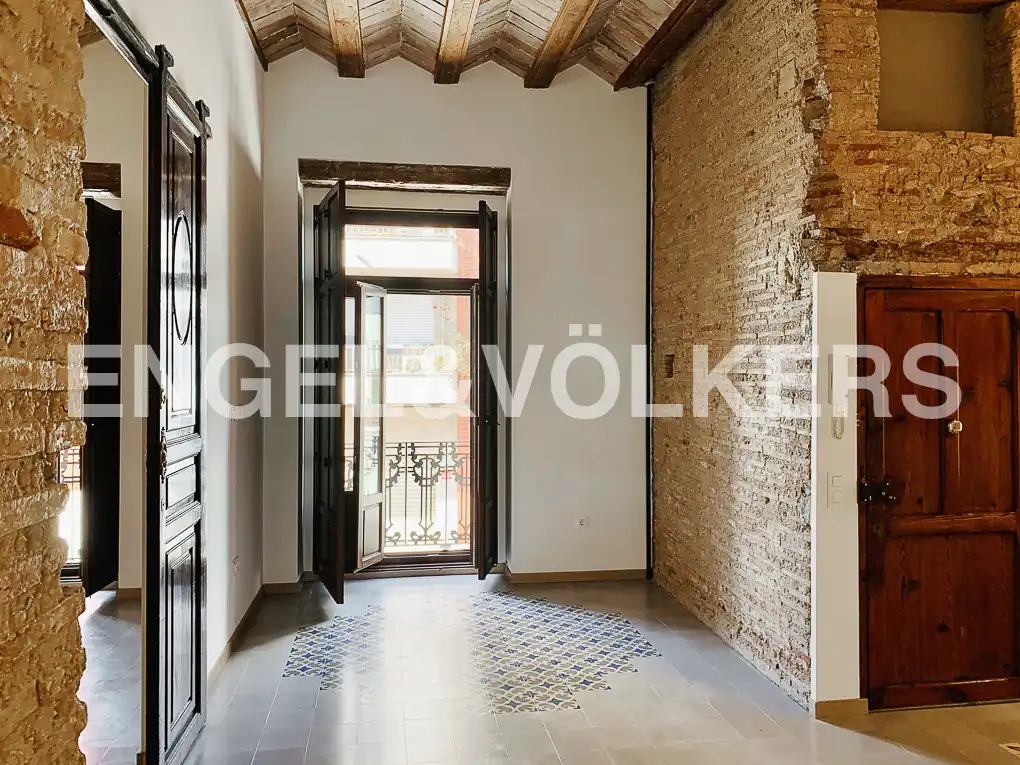 Wohnung zur Miete in Valencia mit Klimaanlage, Heizung und Balkon