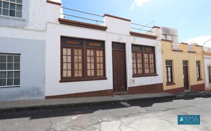 Exterior view of Single-family semi-detached for sale in Santa Cruz de la Palma  with Terrace and Storage room
