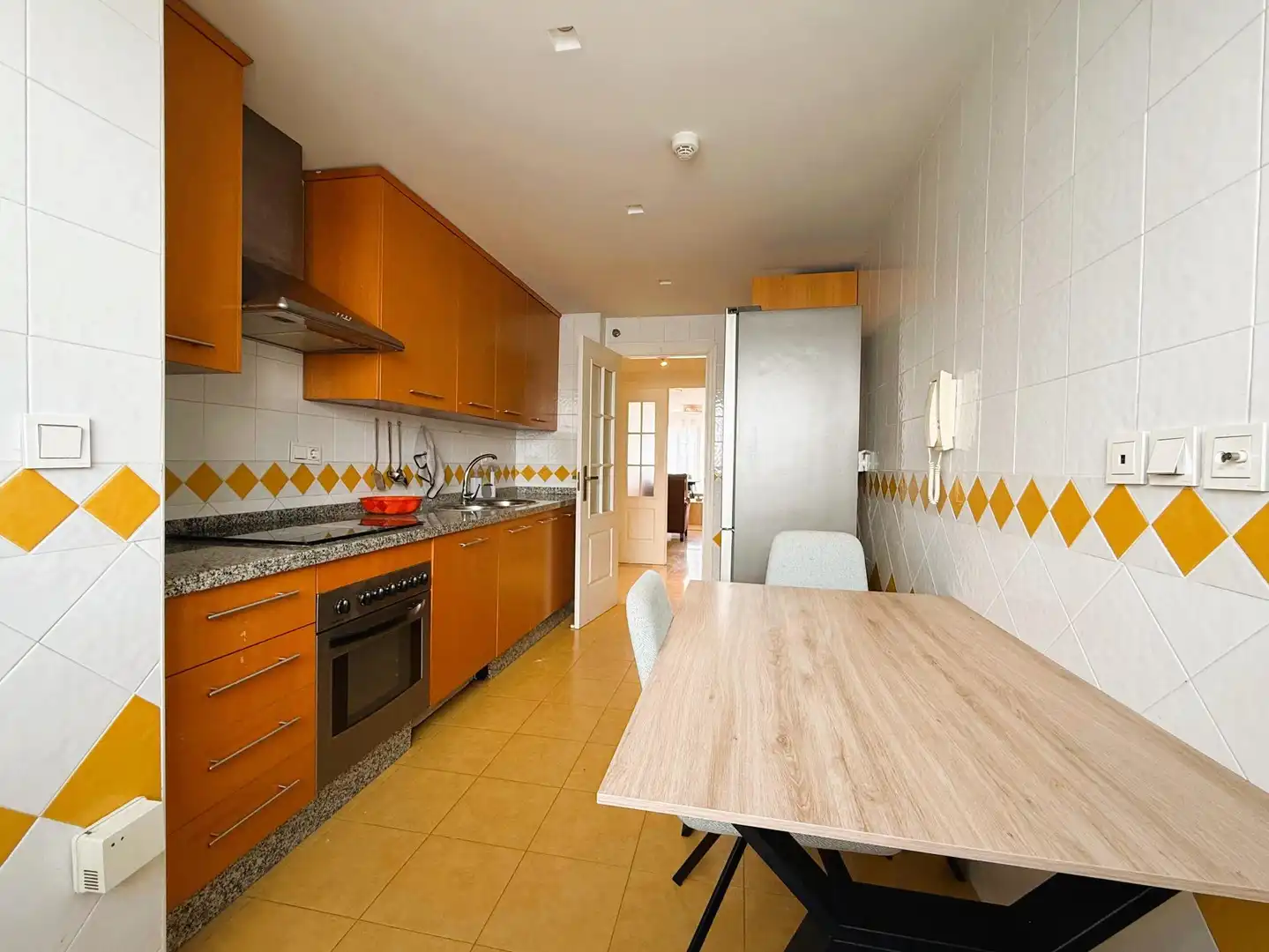 Küche von Wohnungen zum Verkauf in Marbella mit Klimaanlage, Privatgarten und Terrasse