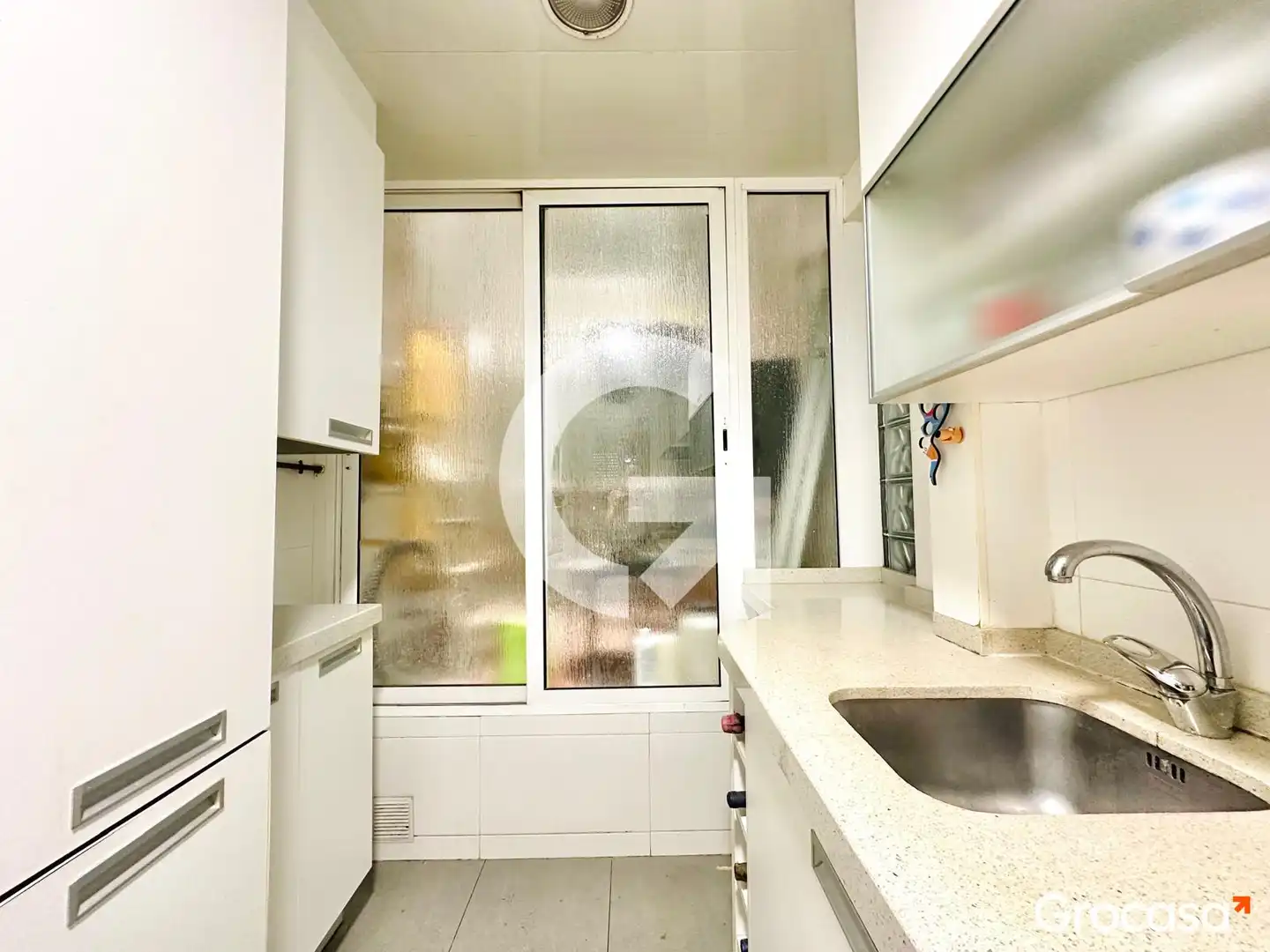 Kitchen of Flat for sale in Barcelona  with Air Conditioner, Heating and Oven