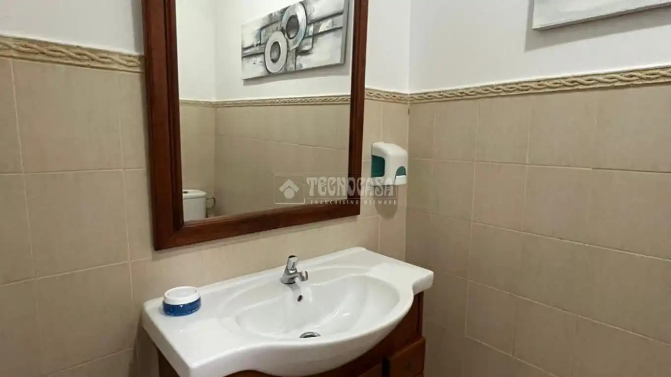 Commercial properties for sale in Cúllar Vega