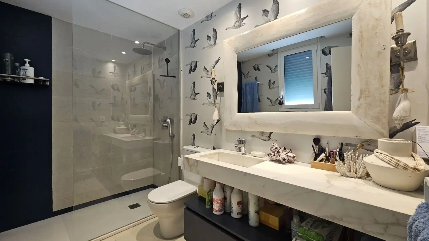 Bany de Apartament de lloguer en Sotogrande amb Aire condicionat, Calefacció i Terrassa