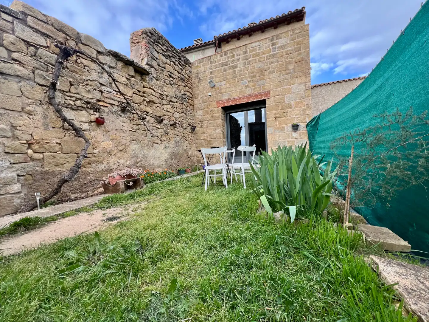 Jardín de Casa o chalet en venta en Ayerbe con Calefacción, Terraza y Amueblado