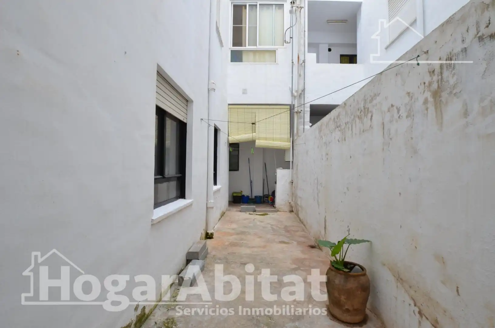 Vista exterior de Piso en venta en Simat de la Valldigna