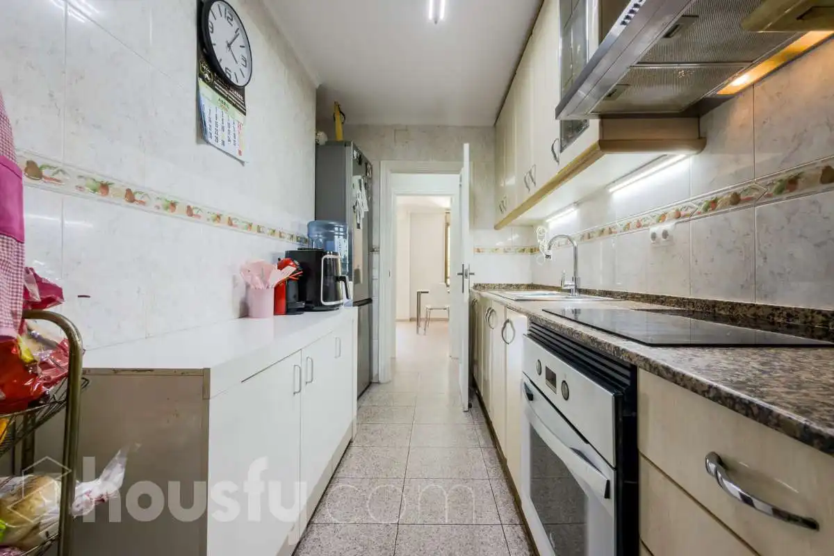 Cocina de Piso en venta en Badalona con Aire acondicionado, Calefacción y Amueblado