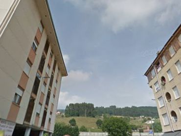 Piso en venta en Los Corrales de Buelna