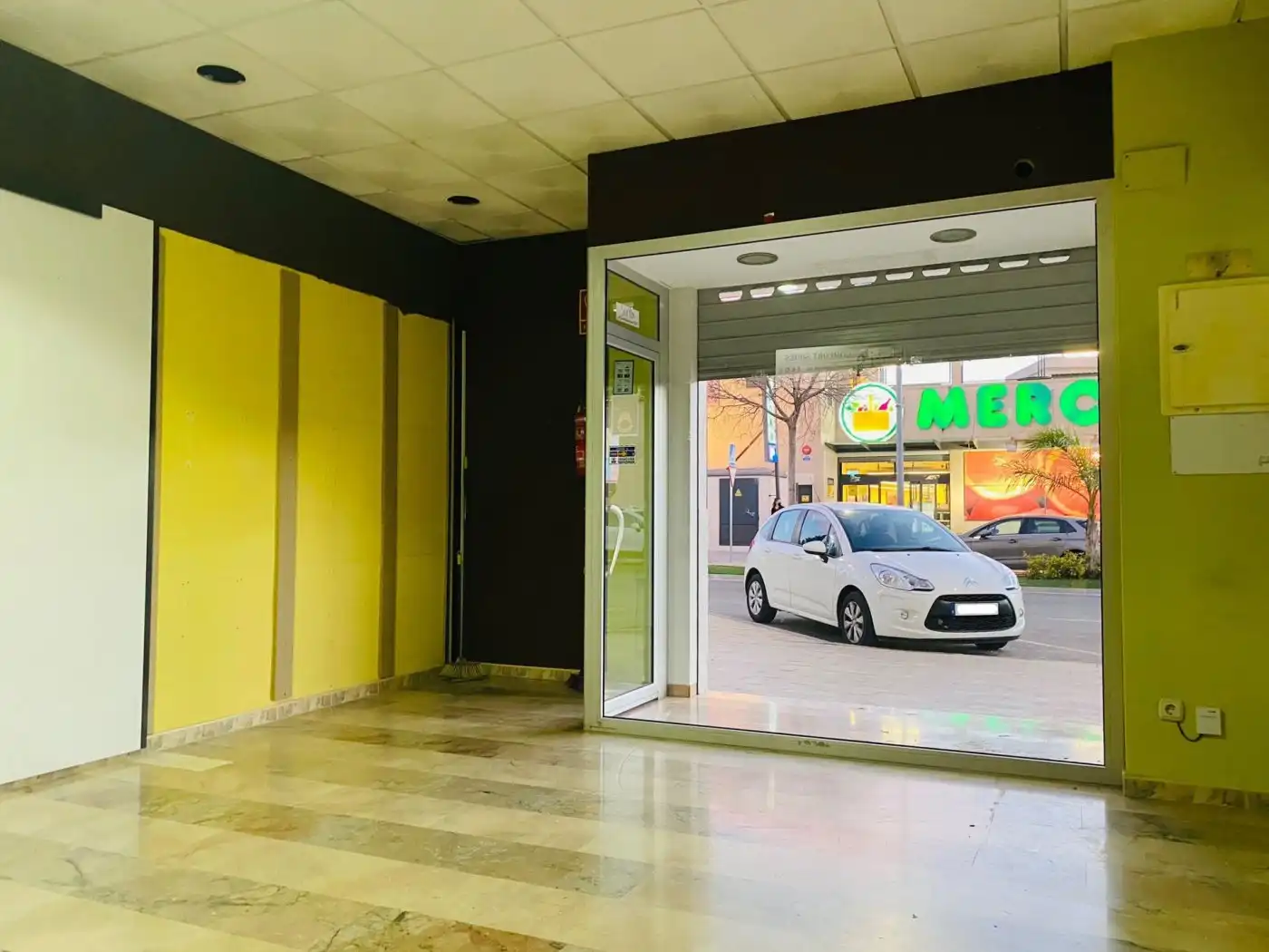 Local comercial en venda a Aspe Centro