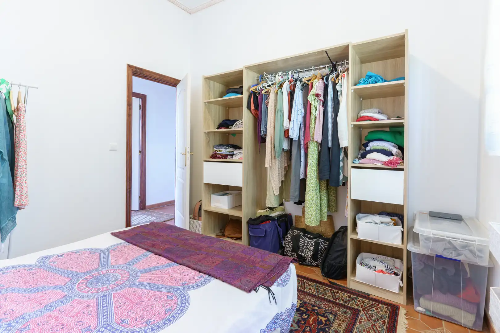 Habitación de Finca rústica en venta en La Palma del Condado con Jardín privado, Terraza y Piscina
