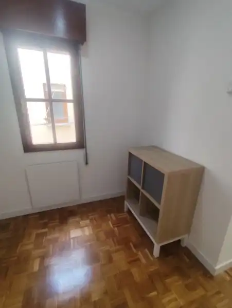 Dormitori de Pis de lloguer en Muros de Nalón amb Calefacció, Moblat i Forn