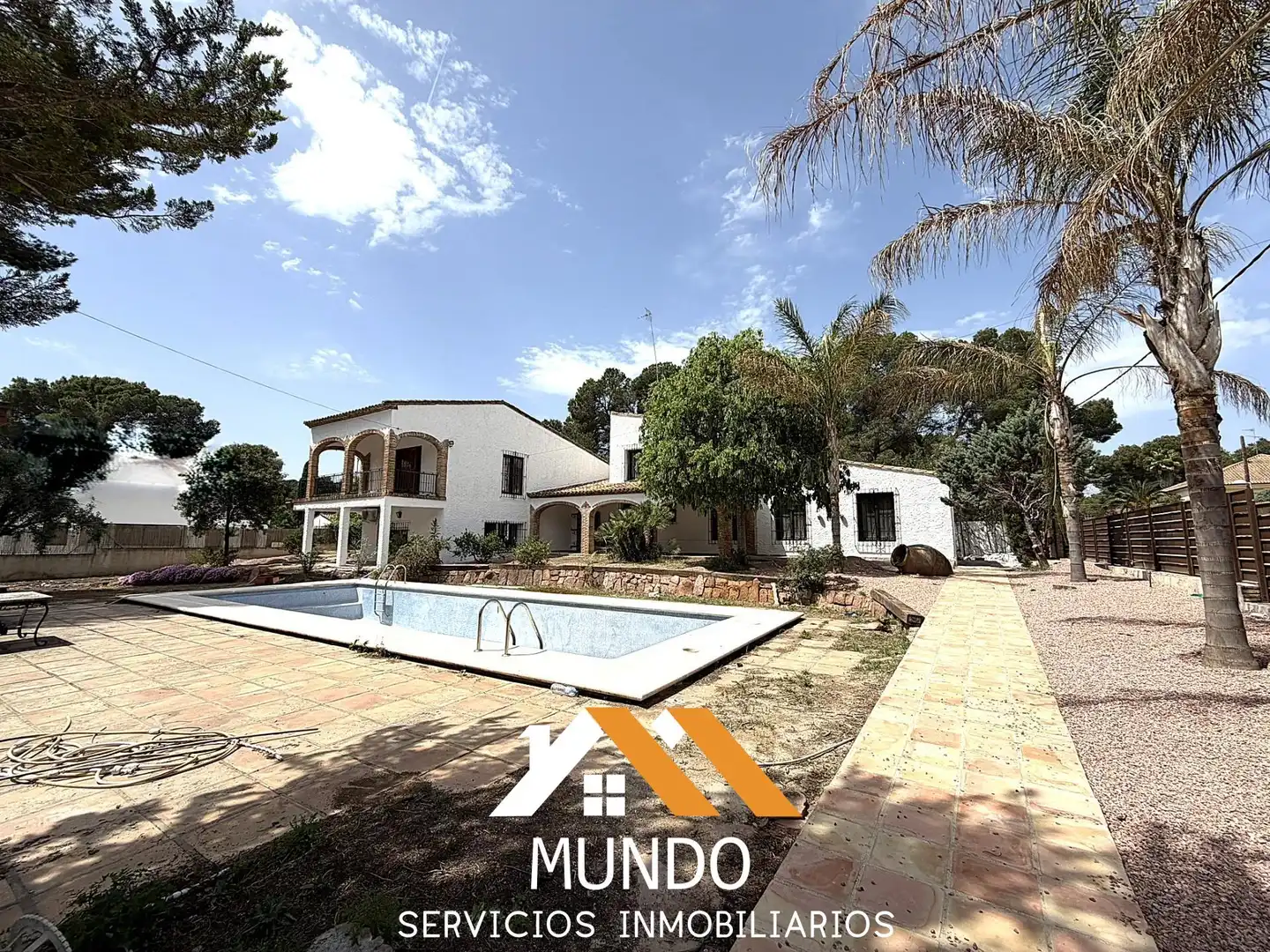 Vista exterior de Casa o chalet de alquiler en Paterna con Aire acondicionado, Calefacción y Terraza