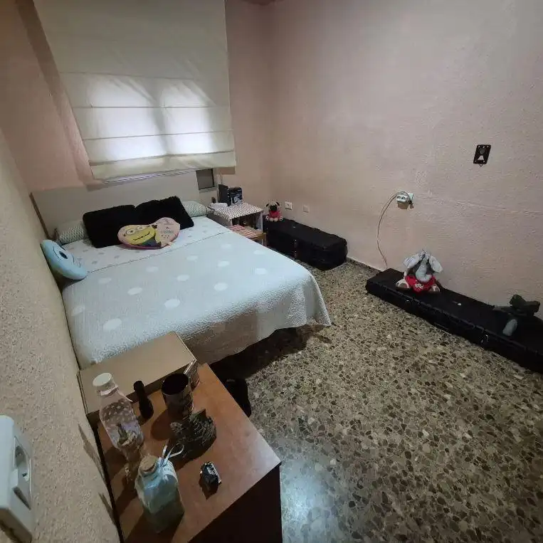 Dormitori de Pis en venda en La Vall d'Uixó amb Aire condicionat, Terrassa i Moblat